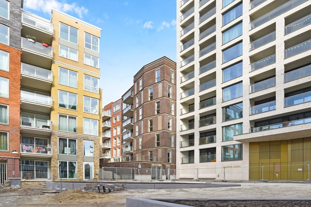Foto 1: Diemen - Karel Appelhof - Foto 1