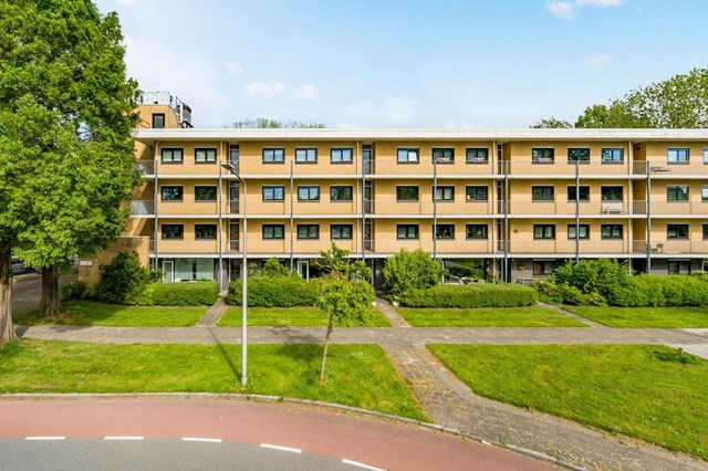Foto 1: Amstelveen - Oostelijk Halfrond - Foto 1