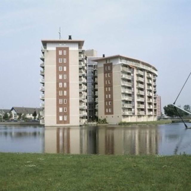 Foto 1: Rotterdam - Clazina Kouwenbergzoom - Foto 1