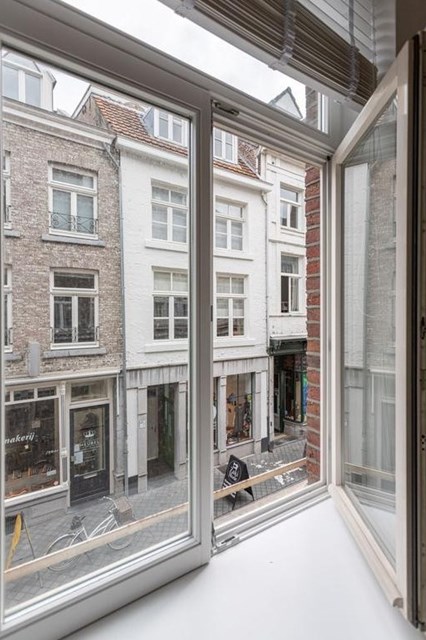 Foto 4: Maastricht - Rechtstraat - Foto 4