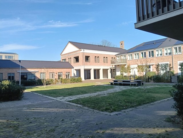 Foto 1: Etten-Leur - Edward Poppelaan - Foto 1