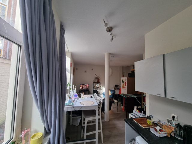 Foto 3: Groningen - Sint Walburgstraat - Foto 3