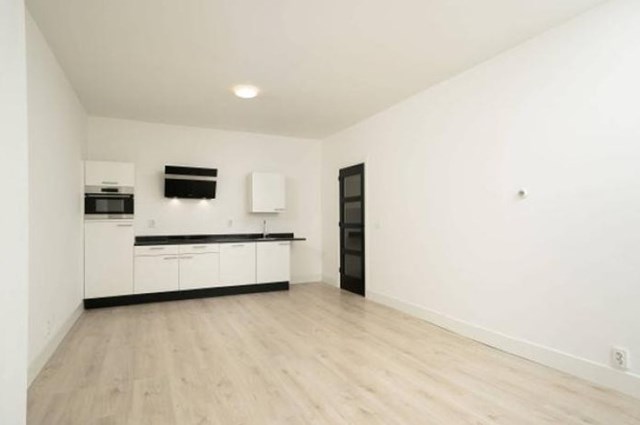 Foto 2: Den Haag - Helmersstraat - Foto 2