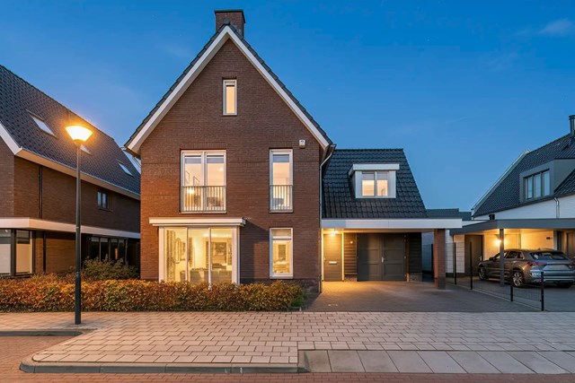 Foto 2: Beusichem - De Valk - Foto 2