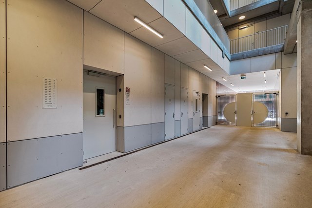 Foto 7: Amsterdam - Oostenburgermiddenstraat - Foto 7