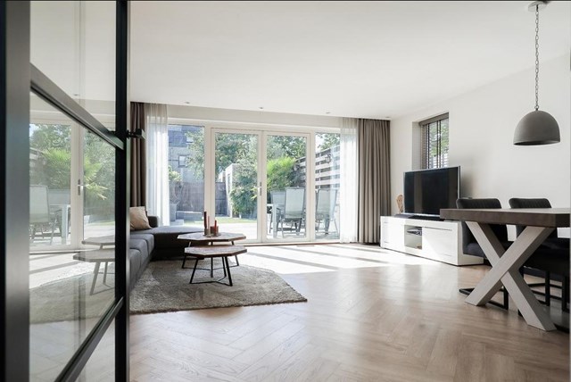 Foto 2: Hoofddorp - Vijverbos - Foto 2