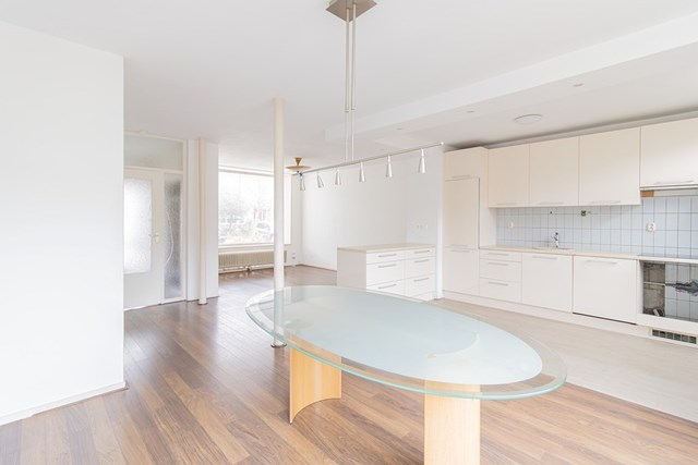 Foto 4: Uithoorn - Van Eerbeeklaan - Foto 4