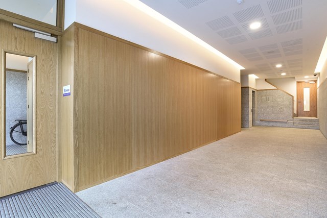 Foto 2: Amsterdam - Zeeburgerkade - Foto 2