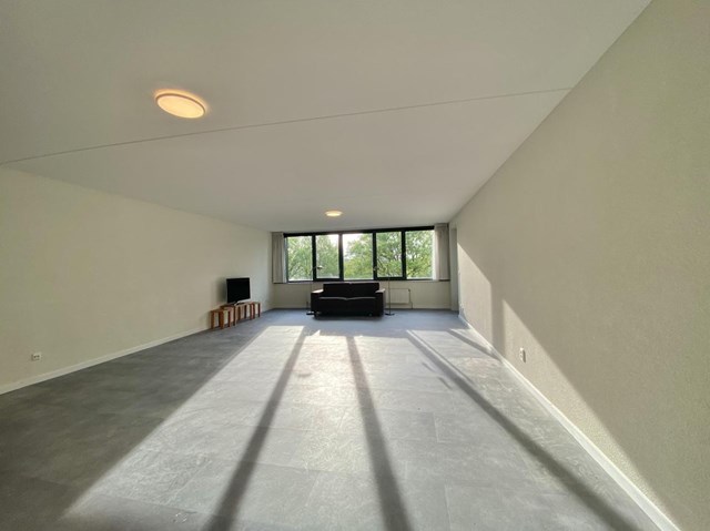 Foto 6: Amstelveen - Johannes Calvijnlaan - Foto 6