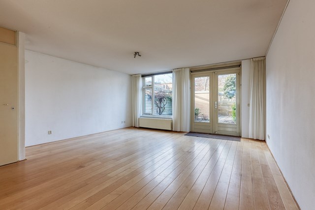 Foto 5: Voorburg - Monseigneur van Steelaan - Foto 5