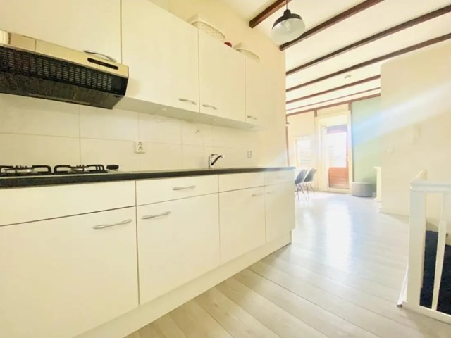Foto 3: Den Haag - Frederik Hendriklaan - Foto 3