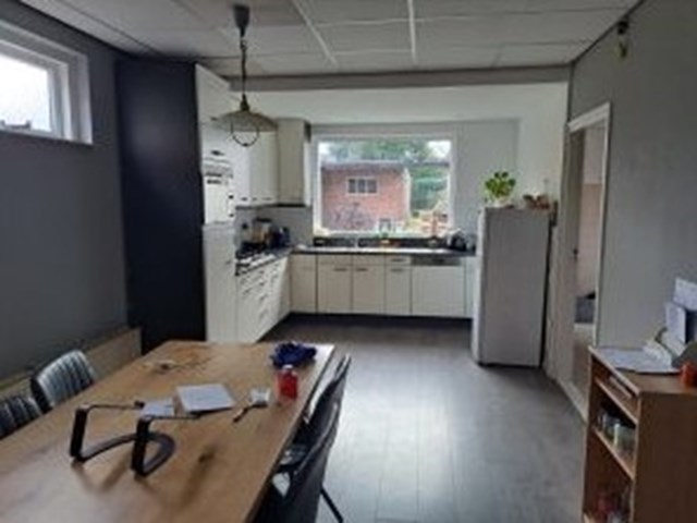 Foto 6: Veenendaal - Emmalaan - Foto 6