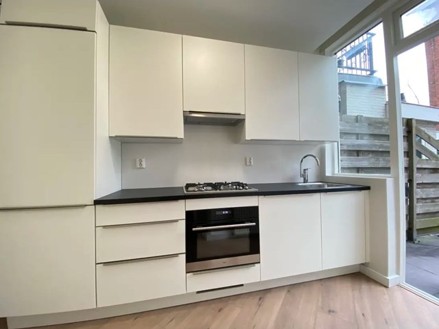 Foto 7: Den Haag - Jan van der Heijdenstraat - Foto 7