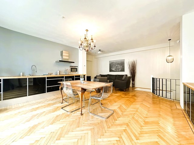 Foto 2: Amsterdam - Warmondstraat - Foto 2