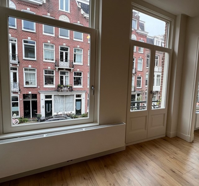 Foto 3: Amsterdam - Eerste Helmersstraat - Foto 3