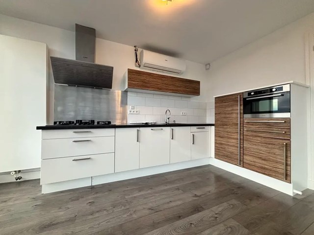 Foto 7: Den Haag - Lunterenstraat - Foto 7