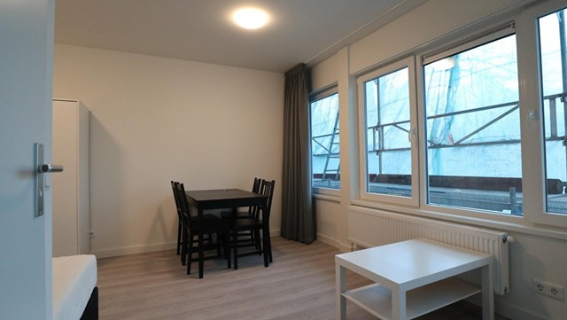 Foto 7: Eindhoven - Dr Cuyperslaan - Foto 7