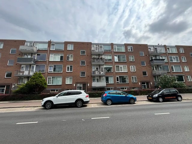 Foto 3: Vlaardingen - Van Hogendorplaan - Foto 3
