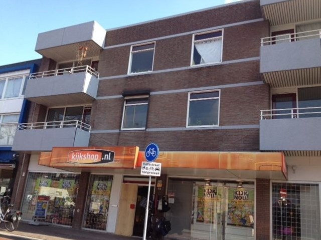 Foto 2: Eindhoven - Woenselse Markt - Foto 2