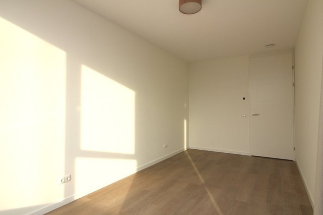 Foto 6: Nieuwegein - Fultonbaan - Foto 6