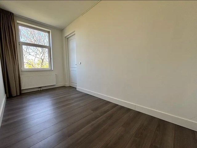 Foto 4: Rotterdam - 1e Middellandstraat - Foto 4