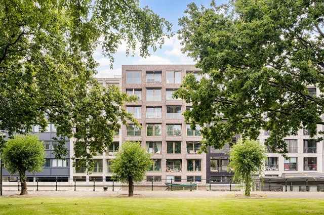 Foto 1: Amsterdam - Willem Parelstraat - Foto 1