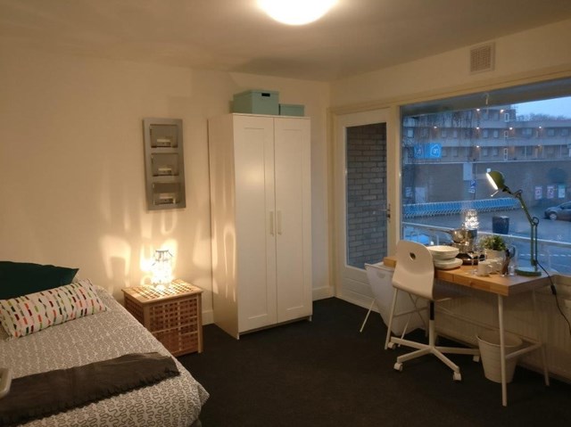 Foto 2: Eindhoven - Tartinistraat - Foto 2