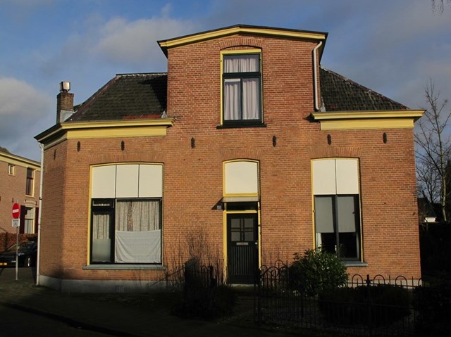 Foto 2: Velp (GE) - Oranjestraat - Foto 2