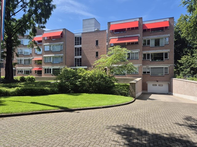 Foto 2: Zeist - Bachlaan - Foto 2