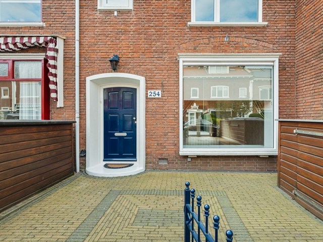 Foto 3: Den Haag - Wormerveerstraat - Foto 3
