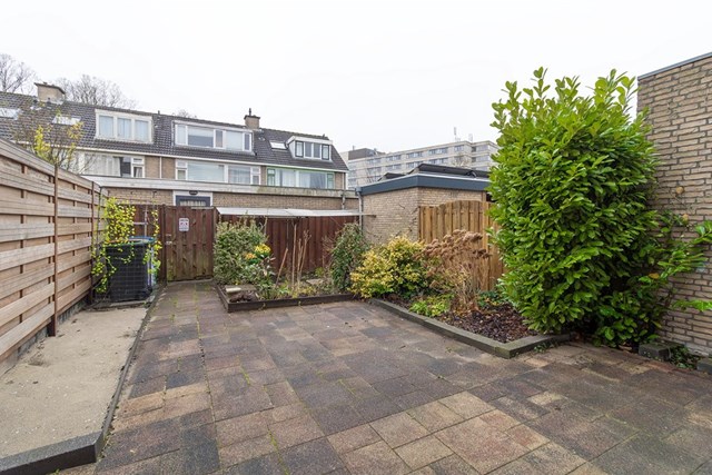 Foto 7: Uithoorn - Van Eerbeeklaan - Foto 7