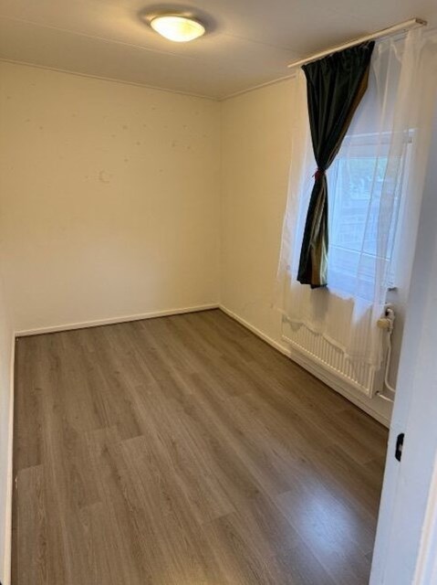 Foto 4: Tilburg - Beneluxlaan - Foto 4