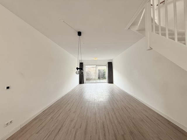 Foto 2: Amsterdam - Scheepsbouwweg - Foto 2