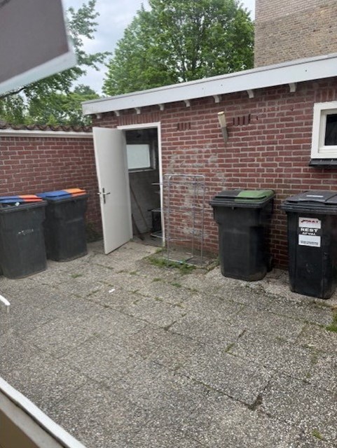 Foto 5: Tilburg - Beneluxlaan - Foto 5