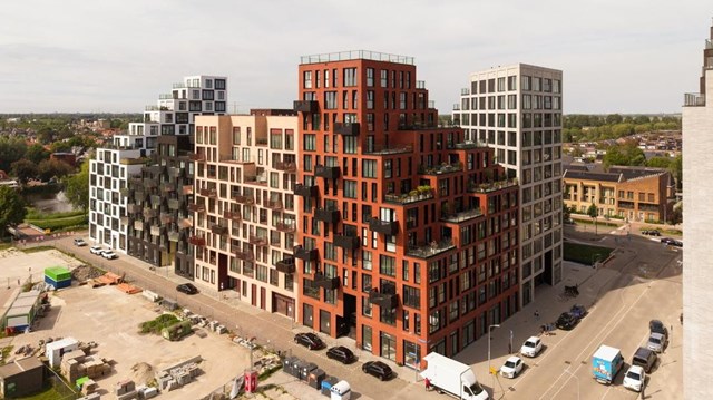 Foto 2: Hoofddorp - Mies van der Rohestraat - Foto 2
