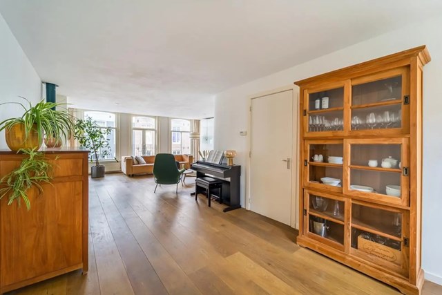 Foto 4: Amsterdam - Reyer Anslostraat - Foto 4