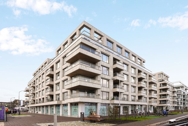 Foto 1: Amsterdam - Zeeburgerkade - Foto 1