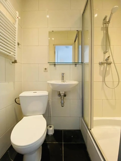 Foto 4: Den Haag - Fahrenheitstraat - Foto 4