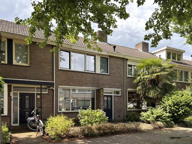 Foto 1: Eindhoven - Generaal Bentinckstraat - Foto 1