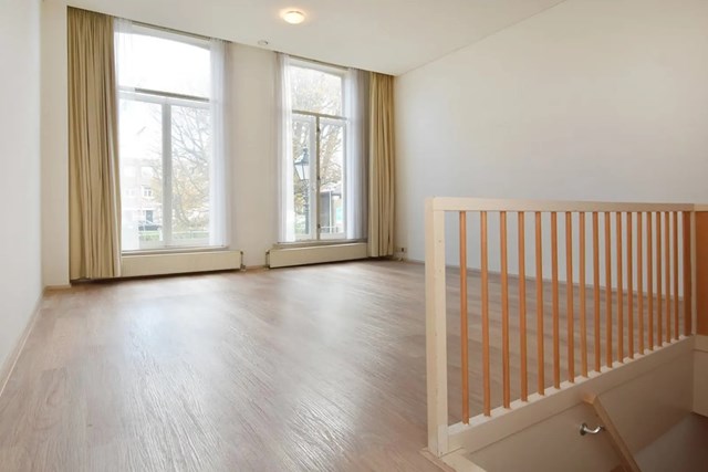 Foto 2: Den Haag - Koninginnegracht - Foto 2