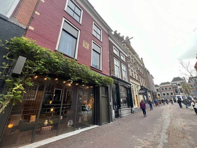 Foto 1: Delft - Oude Langendijk - Foto 1