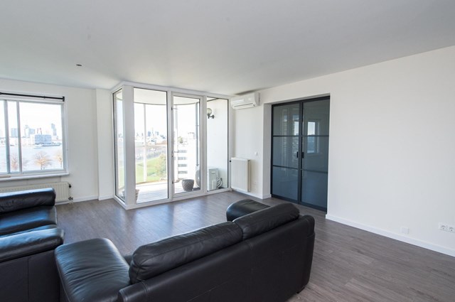 Foto 4: Rotterdam - Oostmaaslaan - Foto 4