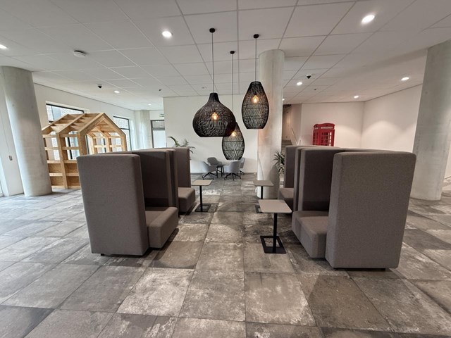 Foto 2: Amsterdam - Elizabeth Cady Stantonplein - Foto 2