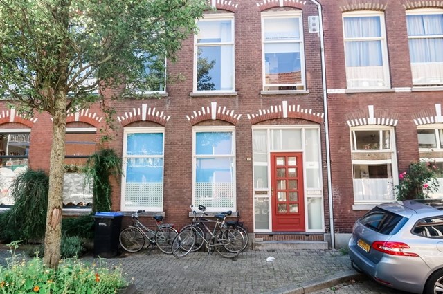 Foto 2: Dordrecht - Koninginnestraat - Foto 2