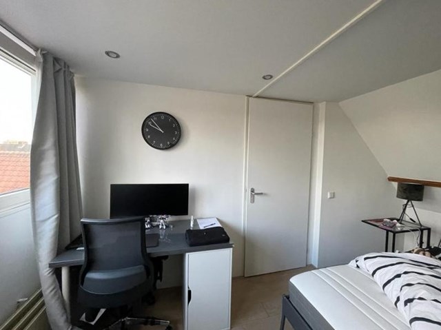Foto 6: Eindhoven - Sint Jorislaan - Foto 6