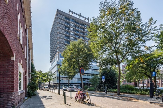 Foto 1: Eindhoven - Hertog Hendrik van Brabantplein - Foto 1