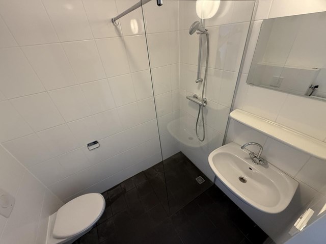 Foto 5: Amsterdam - August Allebeplein - Foto 5