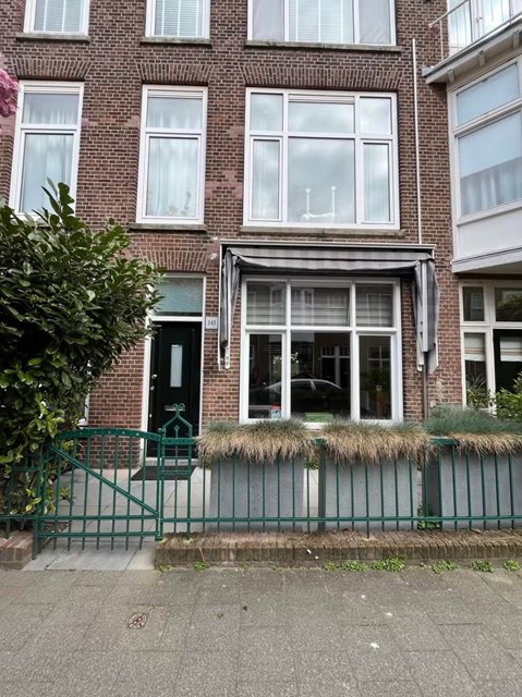 Foto 2: Den Haag - Hendrik van Deventerstraat - Foto 2