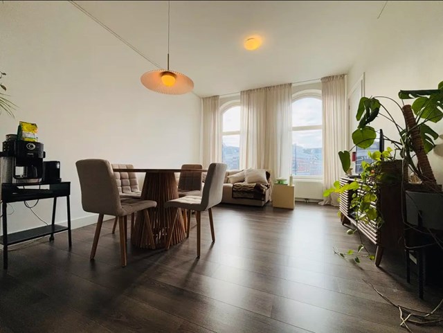 Foto 1: Rotterdam - 1e Middellandstraat - Foto 1