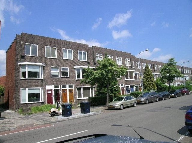 Foto 1: Groningen - E Thomassen A Thuessinklaan - Foto 1